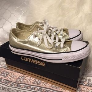 Gold Converse Unisex Women’s Size 7
